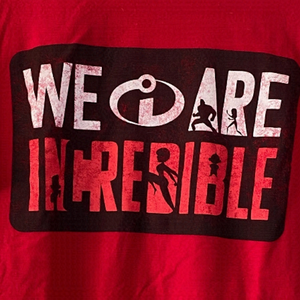 𝅺INCREDIBLES2 "We are Incredible" graphic T-shirt Disney Pixar